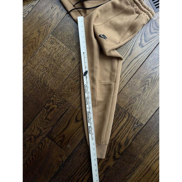 Nike Tech Fleece Joggers Size XS Womens Mid Rise Sportswear Flax Brown $120 - Picture 5 of 6